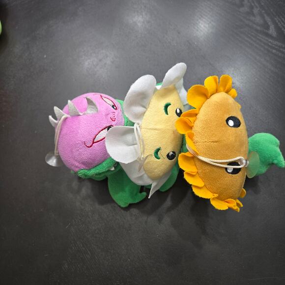 Plants vs Zombies Flower Lot Of 3 View Photos For Details - Picture 7 of 8